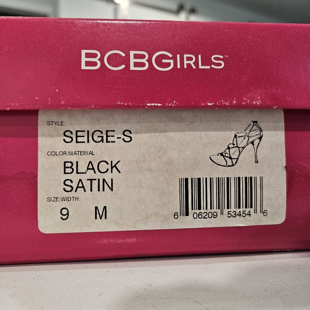 BCBGirls - Picture 3 of 9